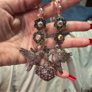 Elegant Gold and Pink Bird Necklace